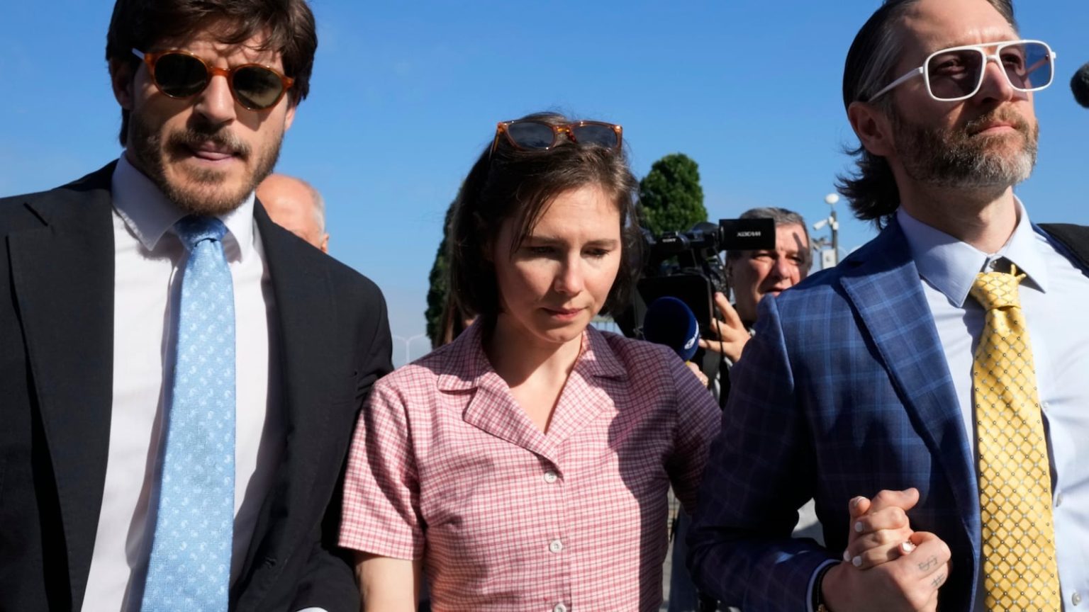 Amanda Knox Reconvicted in Italy: Legal Drama Continues Over 2007 Roommate Murder Slander