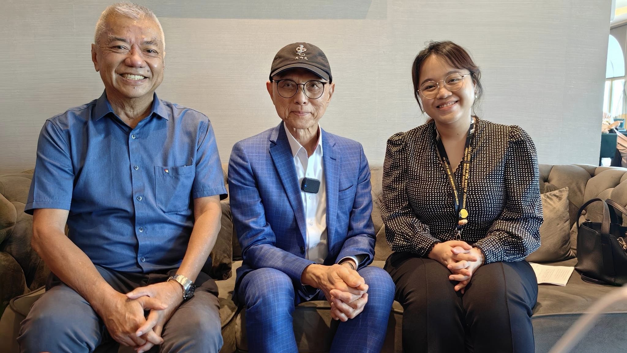 Jimmy Choo Returns to Kuching A Designer’s Love for Local Charm