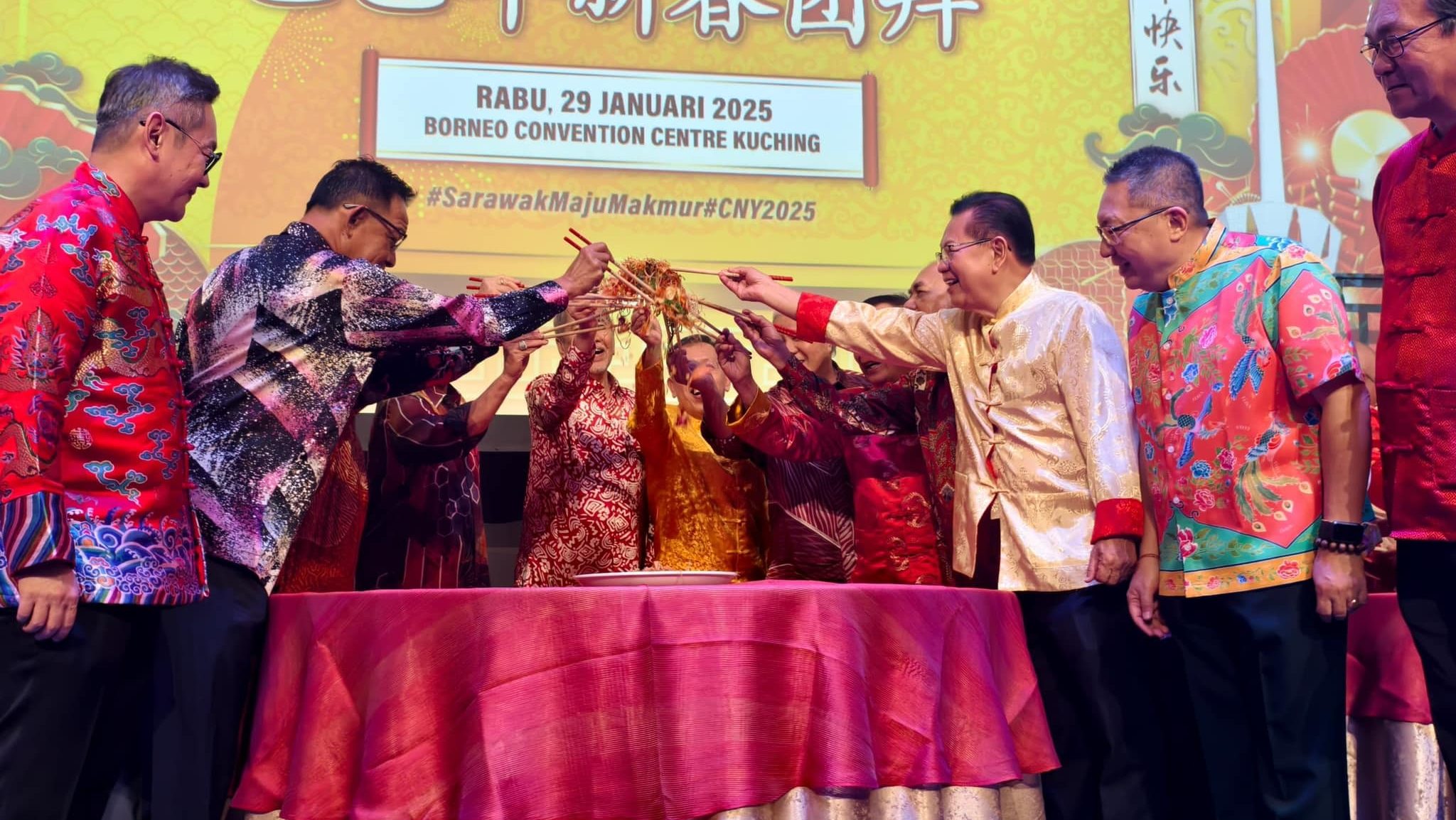 Heavy Rain Can't Dampen the Joy at Sarawak's Lunar New Year 2025 Open House