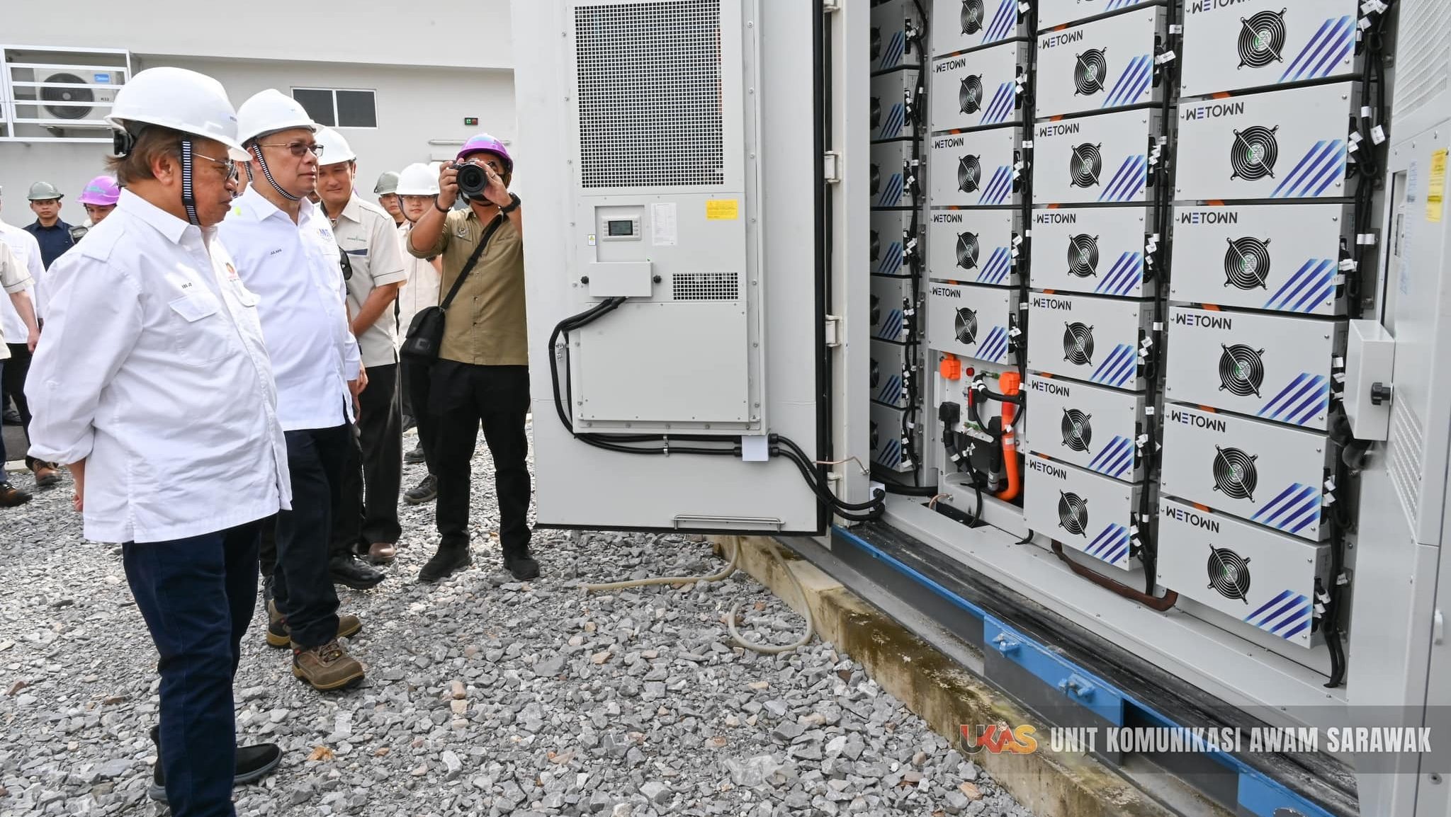 Sarawak Pioneers Malaysia’s First Utility-Scale Battery Energy Storage System