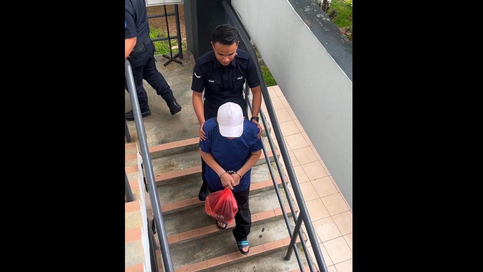 Man Who Waved Knife in Kuching Police Station Jailed for 5 Years