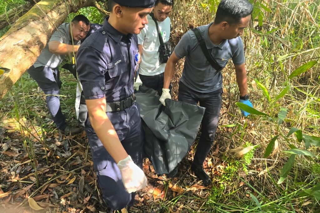Body Found Near Pesta Kaul Mukah, Police Say No Foul Play Suspected 2 Body Found Near Pesta Kaul Mukah, Police Say No Foul Play Suspected