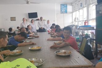 Hindu Police Officers Serve Warm Meals at Cheshire Home Kuching