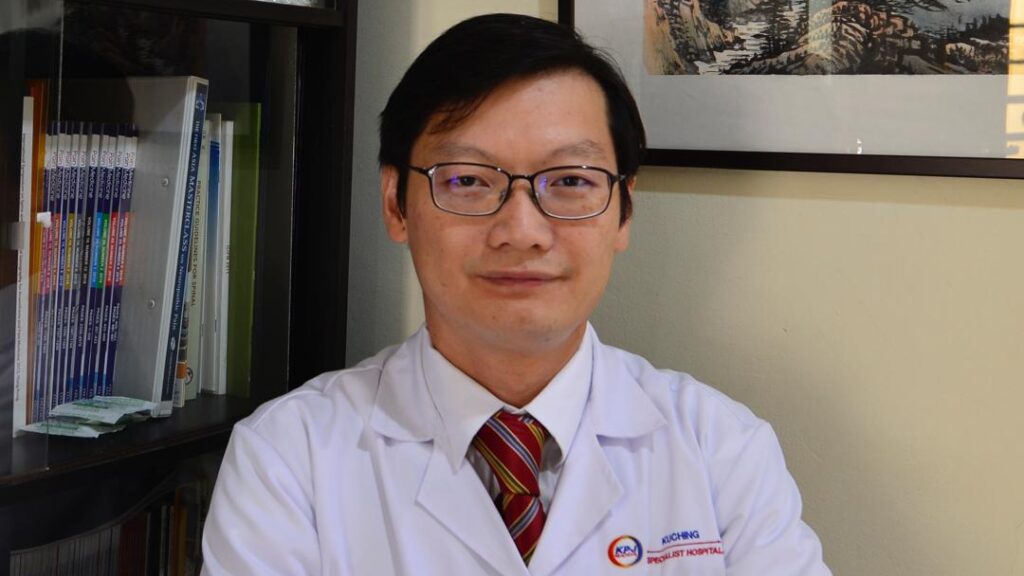 Relief from Back Pain: Top Pain Doctor Now in Kuching 8 Kuching Doctor Leads Malaysia in Advanced Pain Treatment!