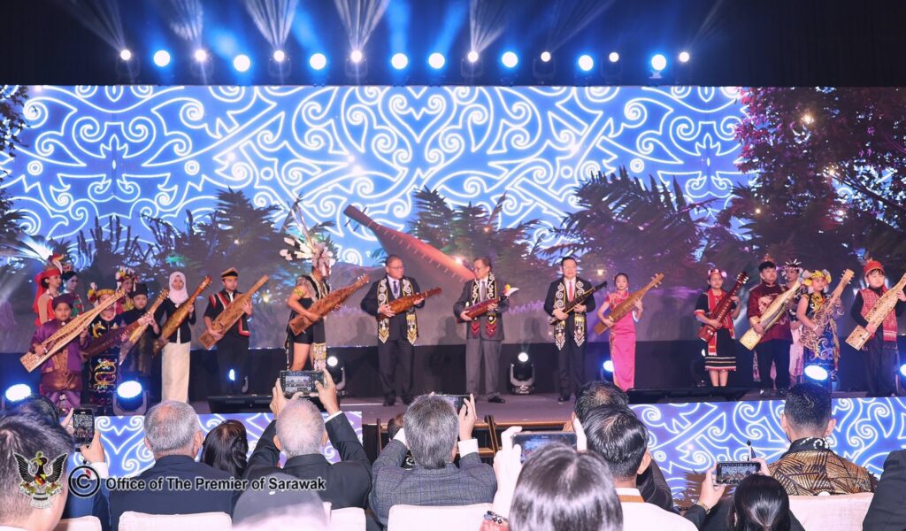 Kuching hosts 33rd ASCC Meeting, promoting sustainability and culture 2 Kuching hosts 33rd ASCC Meeting, promoting sustainability and culture