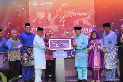 Premier Calls for Confidence in Sarawak’s Economy at Affin’s Raya Open House