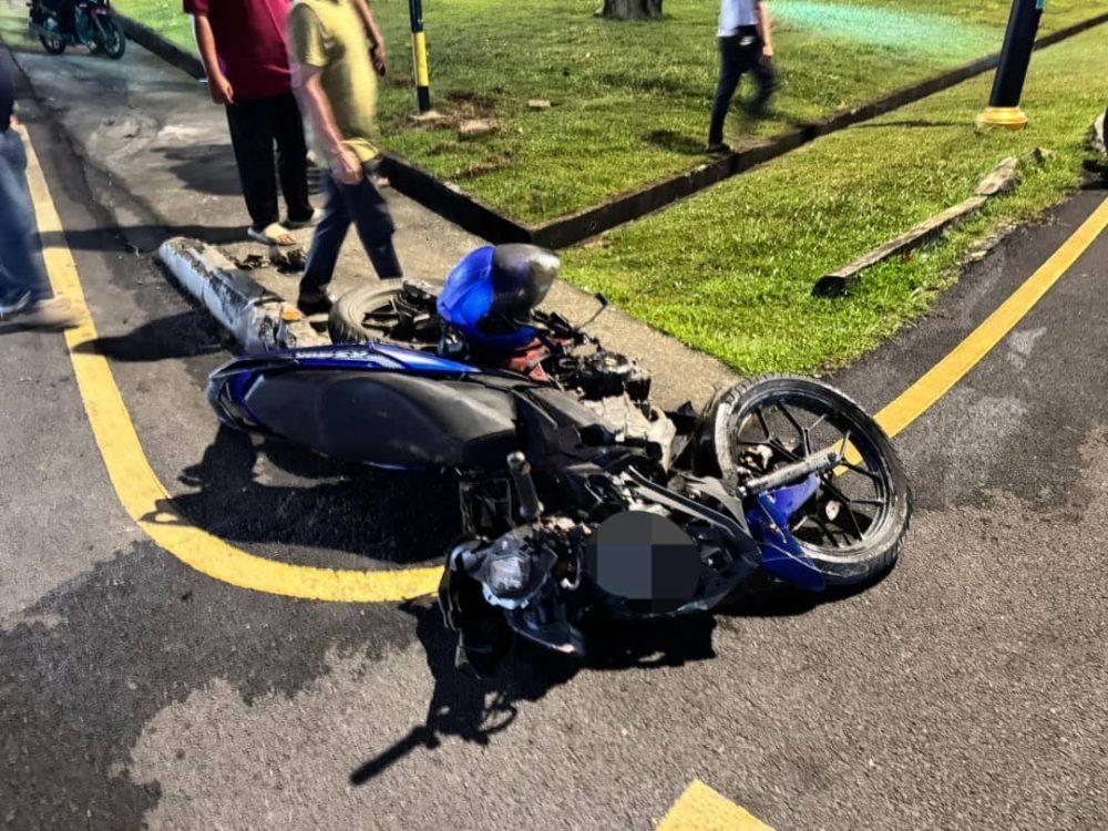Red Light Tragedy: Bintulu Motorcyclist Killed in Late-Night Crash 2 Red Light Tragedy Bintulu Motorcyclist Killed in Late-Night Crash