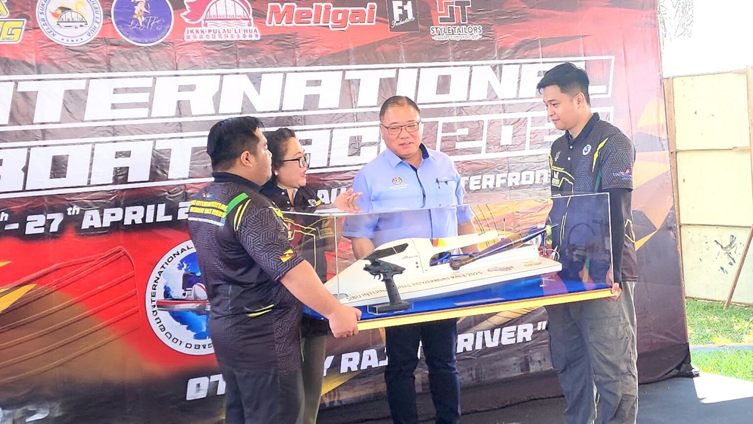 SIPBR 2025 Sibu's International Powerboat Race Paves the Way for Tourism Growth