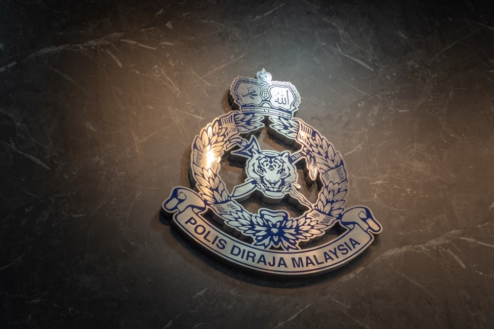 Three Friends Arrested in Connection with Fatal Shooting at Jalan Stephen Yong 2 Three Friends Arrested in Connection with Fatal Shooting at Jalan Stephen Yong