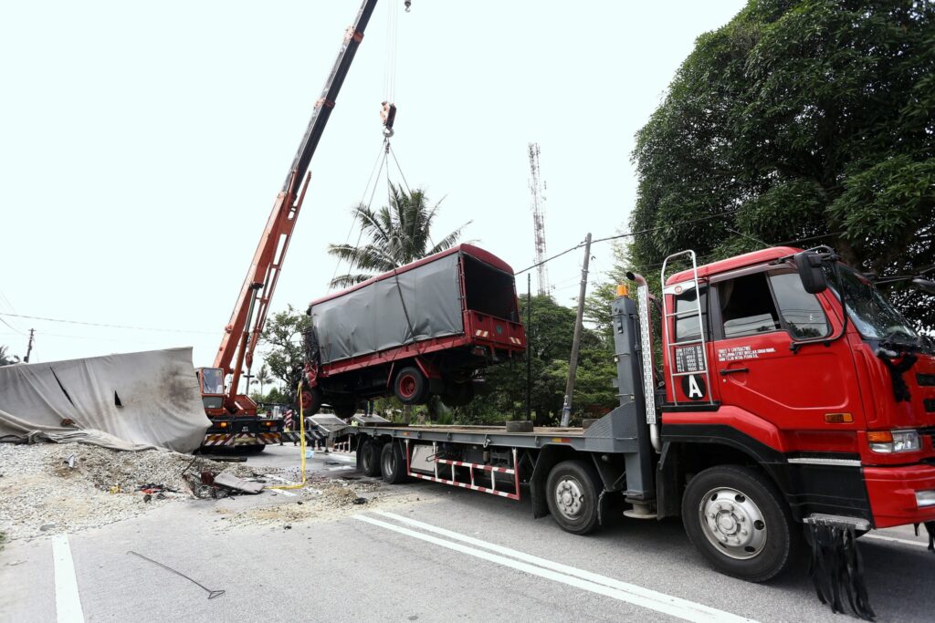 9 FRU Members Killed in Teluk Intan Lorry Crash Tragedy 2 9 FRU Members Killed in Teluk Intan Lorry Crash Tragedy