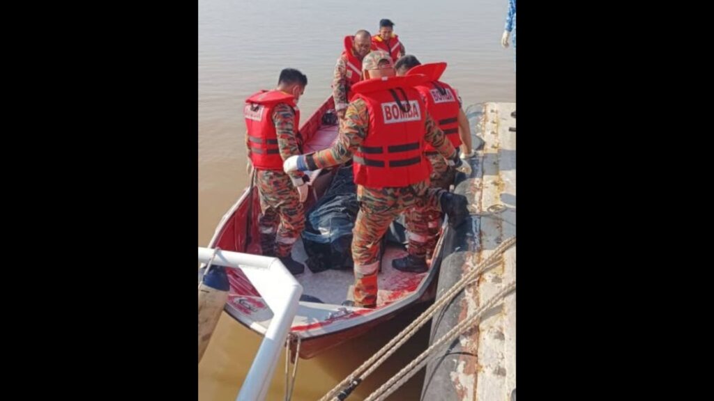 Body of Drowning Victim Found Near Tanjung Manis After 2-Day Search 2 Body of Drowning Victim Found Near Tanjung Manis After 2-Day Search