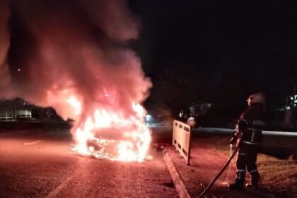 Car Fire Destroys Sedan in Desa Ilmu, No Injuries Reported