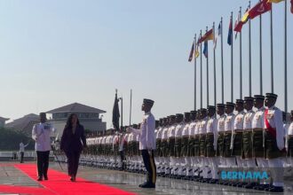 Kosovo President Osmani Gets Warm Welcome at Perdana Putra