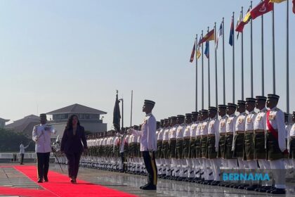 Kosovo President Osmani Gets Warm Welcome at Perdana Putra