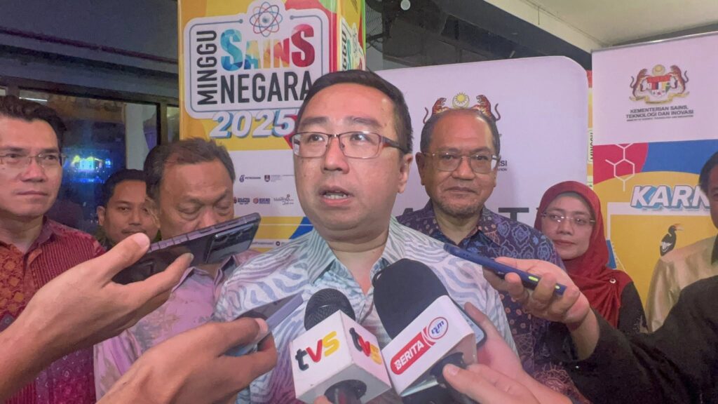 National Science Week 2025 Launches with 300,000 Target Nationwide 2 National Science Week 2025 Launches with 300,000 Target Nationwide
