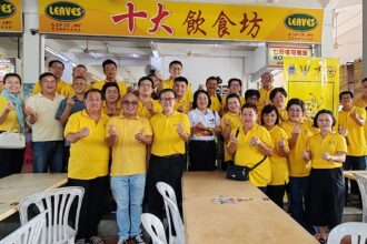 SUPP Batu Lintang Brings Mobile Help to Tabuan Heights Locals