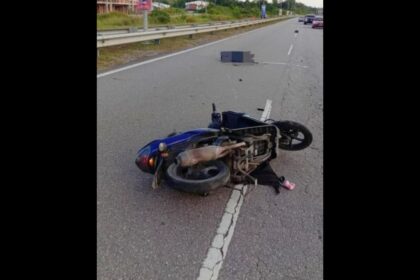 Teenager Dies After Crashing Into Roadblock Near Sibu Airport