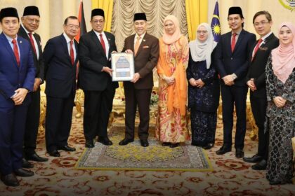 UPM Delegation Pays Courtesy Visit to Sarawak Governor Ahead of Proclamation
