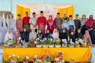 19 Complete Quran Recitation at Daro Mosque Village
