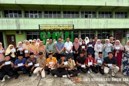 36 Outstanding SPM and STPM Students of SMK Agama Igan Honoured with Incentives