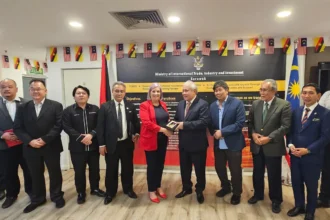 Australian Minister Visits Sarawak to Strengthen Bilateral Ties