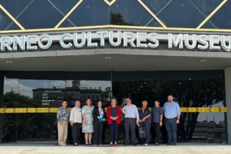 Australian Minister in Kuching to Boost Ties With Sarawak