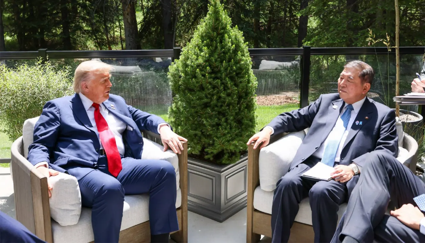 G7 Sidelines: Ishiba and Trump Hold Candid Tariff Talks Amid No Deal