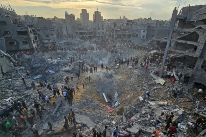 Israeli Attacks in Gaza Result in 870 Palestinian Deaths Amid Conflict with Iran