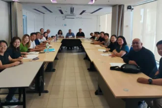 Dato Wee Steps Down After 15 Years at Helm of Sarawak Swimming Association