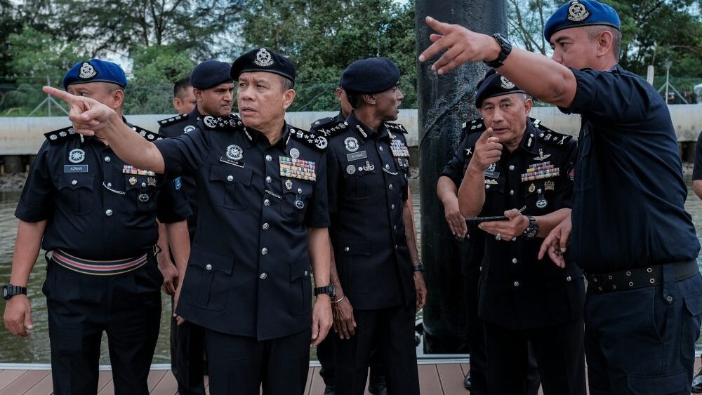 Helicopter Crash Near Gelang Patah PDRM Prioritises Search for Black Box