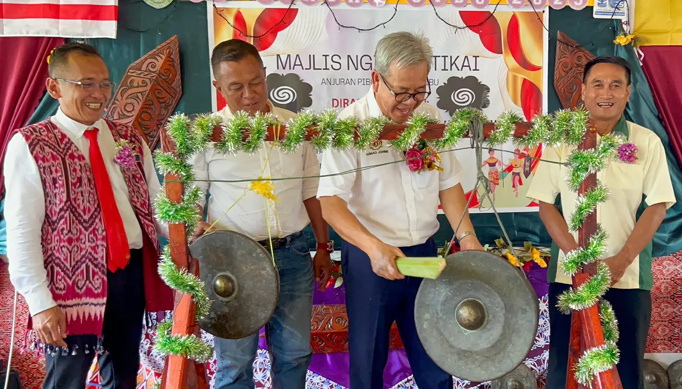 Igan MP Graces SK Singat Ngiling Tikai Ceremony, Announces RM10K Education Boost