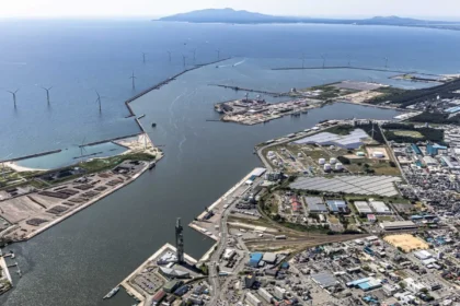 Japan Vows Firm Response After Trump Threatens 25% Tariff on Auto Imports