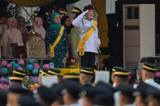 King and Queen Honour Malaysia’s Fallen Heroes at 2025 Warriors’ Day Parade