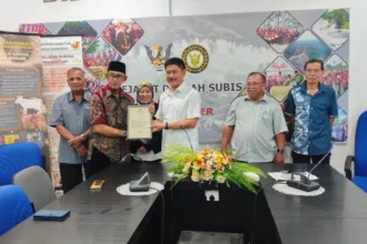 Lambir KMKK Leaders Receive Appointment Extensions in Subis Ceremony
