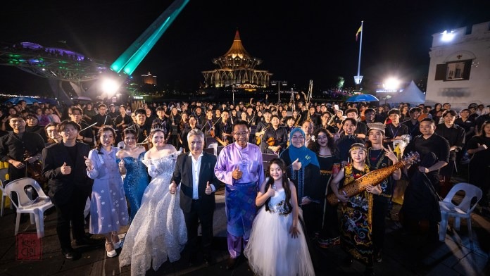 Magical Night at Kuching Waterfront: Disney Music & Fireworks Wow Thousands 2 Magical Night at Kuching Waterfront Disney Music & Fireworks Wow Thousands