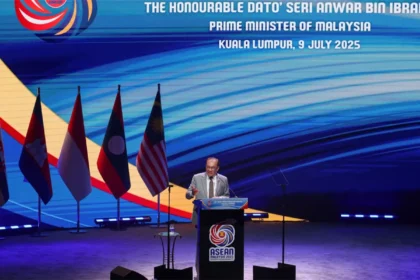Malaysia Urges ASEAN Trade Unity Amid Global Tariff Uncertainty