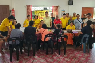 Mobile Service 2U Expands Access to Government Services in Bintangor