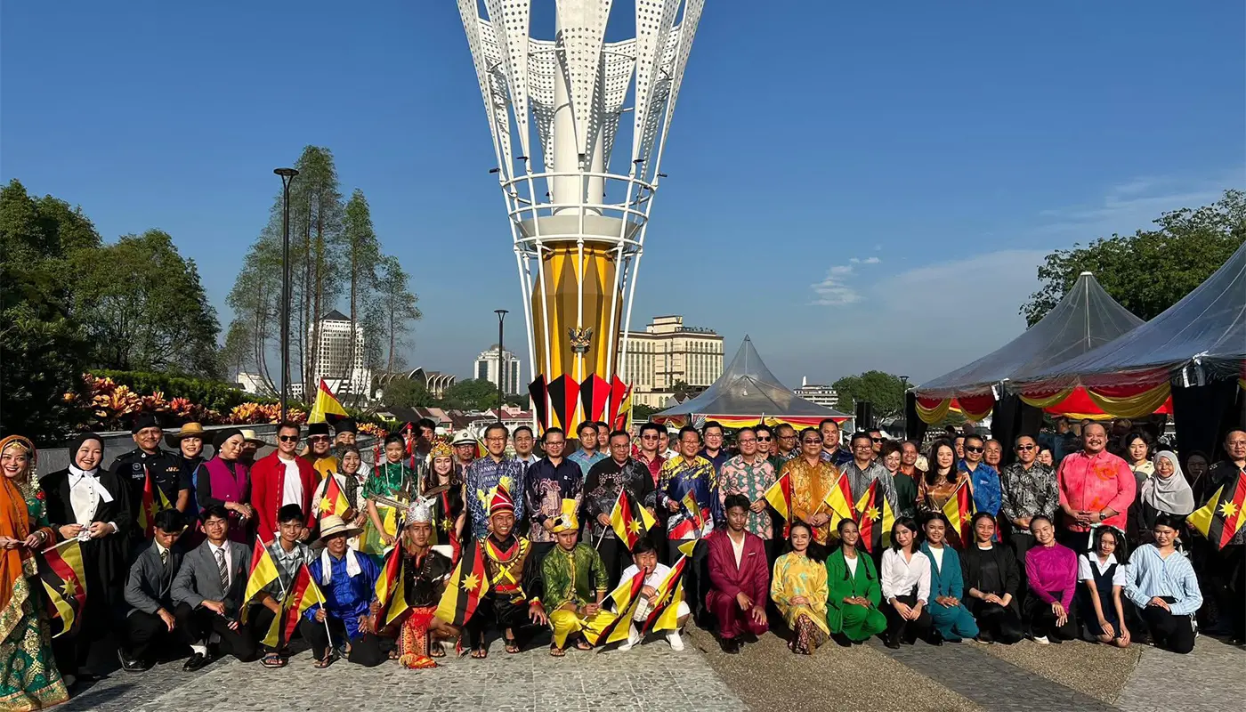 Motherland Flag Raising Ceremony Fosters Sarawakian Unity and Patriotism