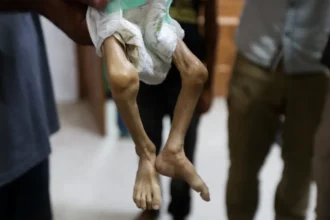 Over 100,000 children in Gaza at risk of death due to Israeli blockade
