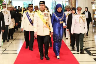 Sarawak Governor Attends Brunei Sultan's 79th Birthday Investiture Ceremony