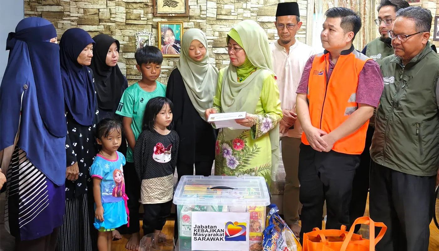 Sarawak Govt, Community Rally to Support Four Orphaned Siblings in Mukah
