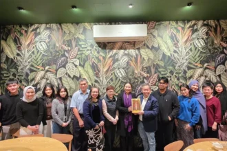 Sarawak Leaders Reconnect with Students and Diaspora in Perth