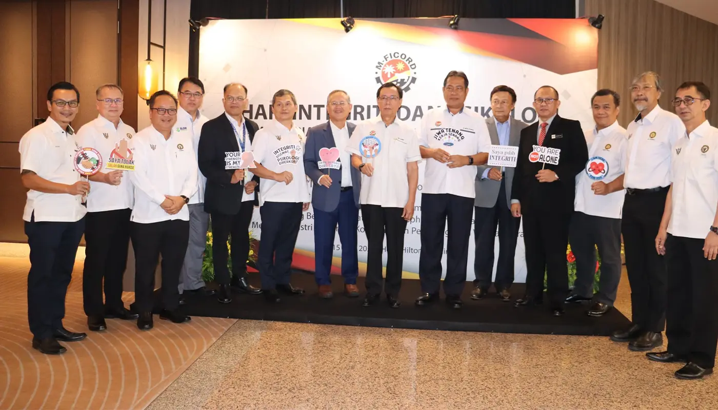 Sarawak Minister Demands Accountability, Mental Wellness in Civil Service