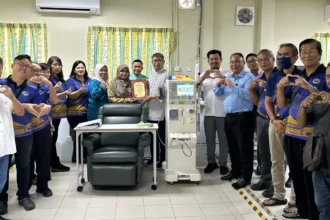 Tellian ADUN Facilitates Hemodialysis Machine Donation to Mukah Hospital