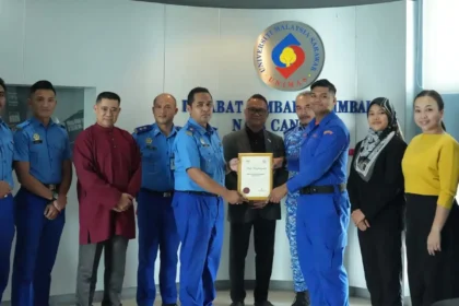 UNIMAS Hero: Ahmad Nur Irfan Honoured for Life-Saving Lake Rescue