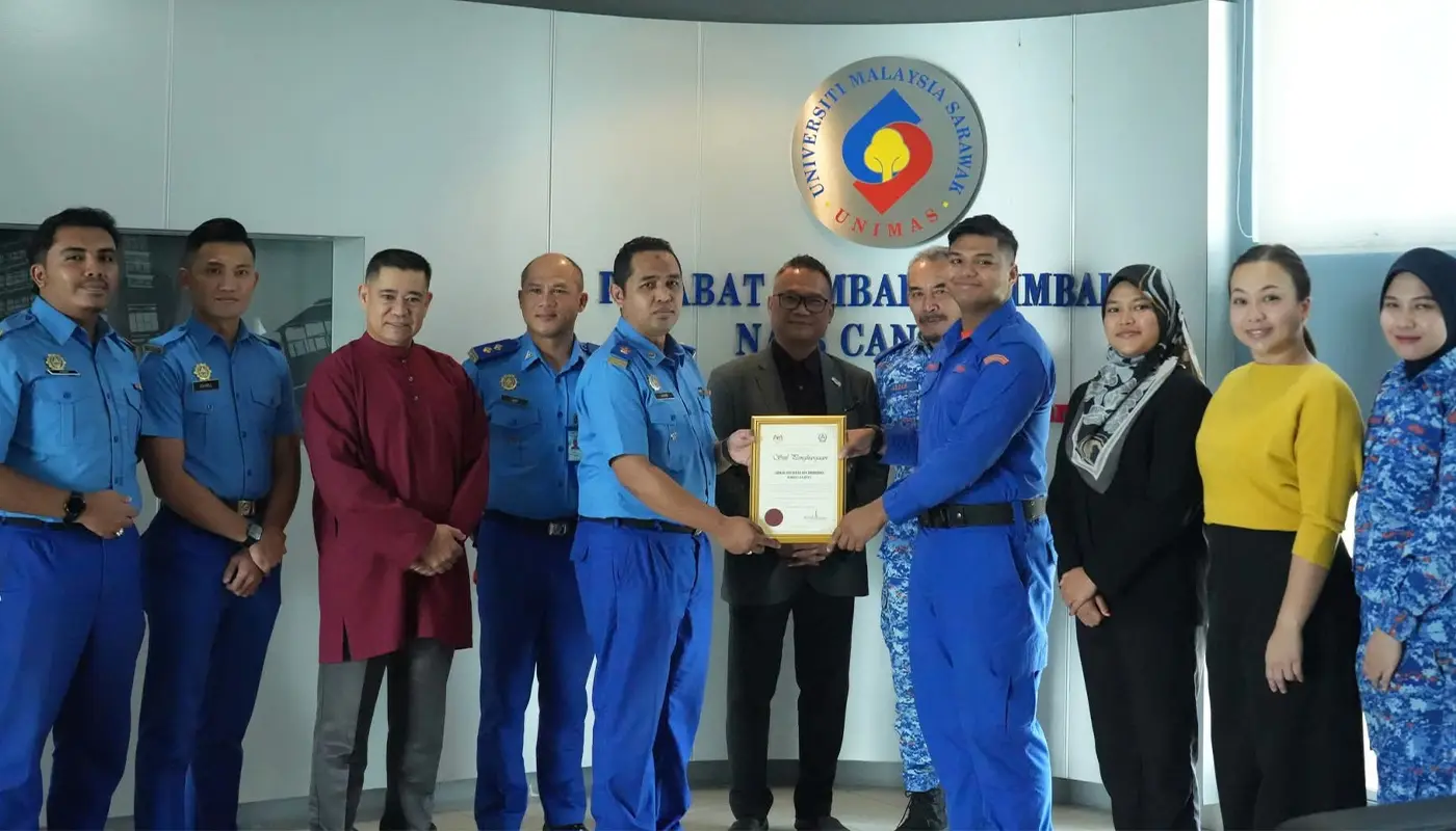 UNIMAS Hero: Ahmad Nur Irfan Honoured for Life-Saving Lake Rescue