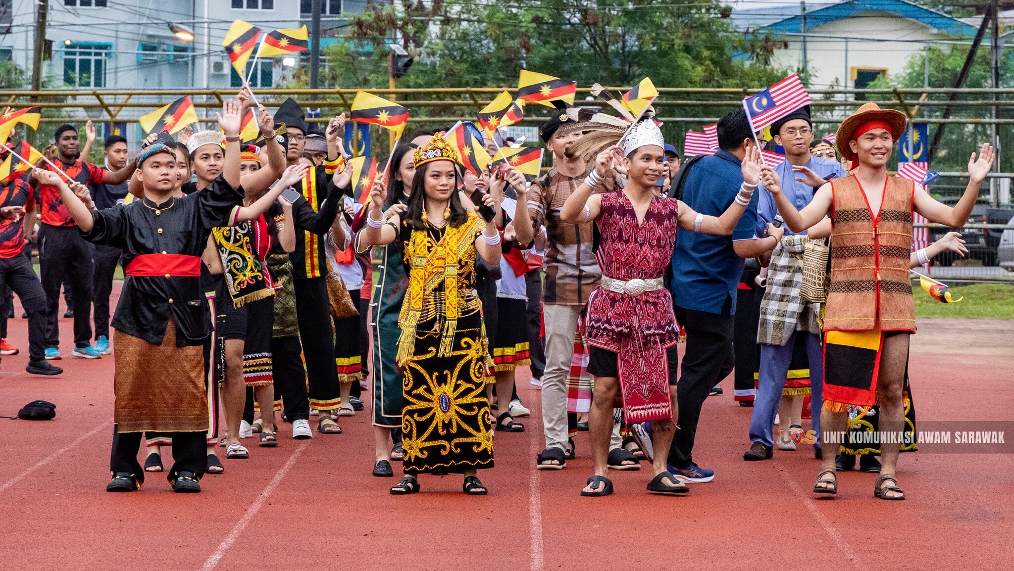 8,000 Join Colourful Unity Walk for Sarawak National Day 2025