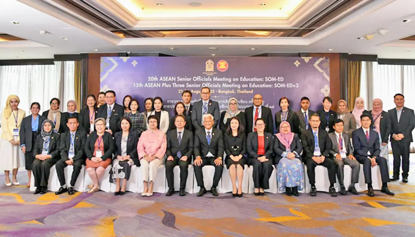 Brunei's Education Permanent Secretary Leads Key Regional Meetings in Bangkok