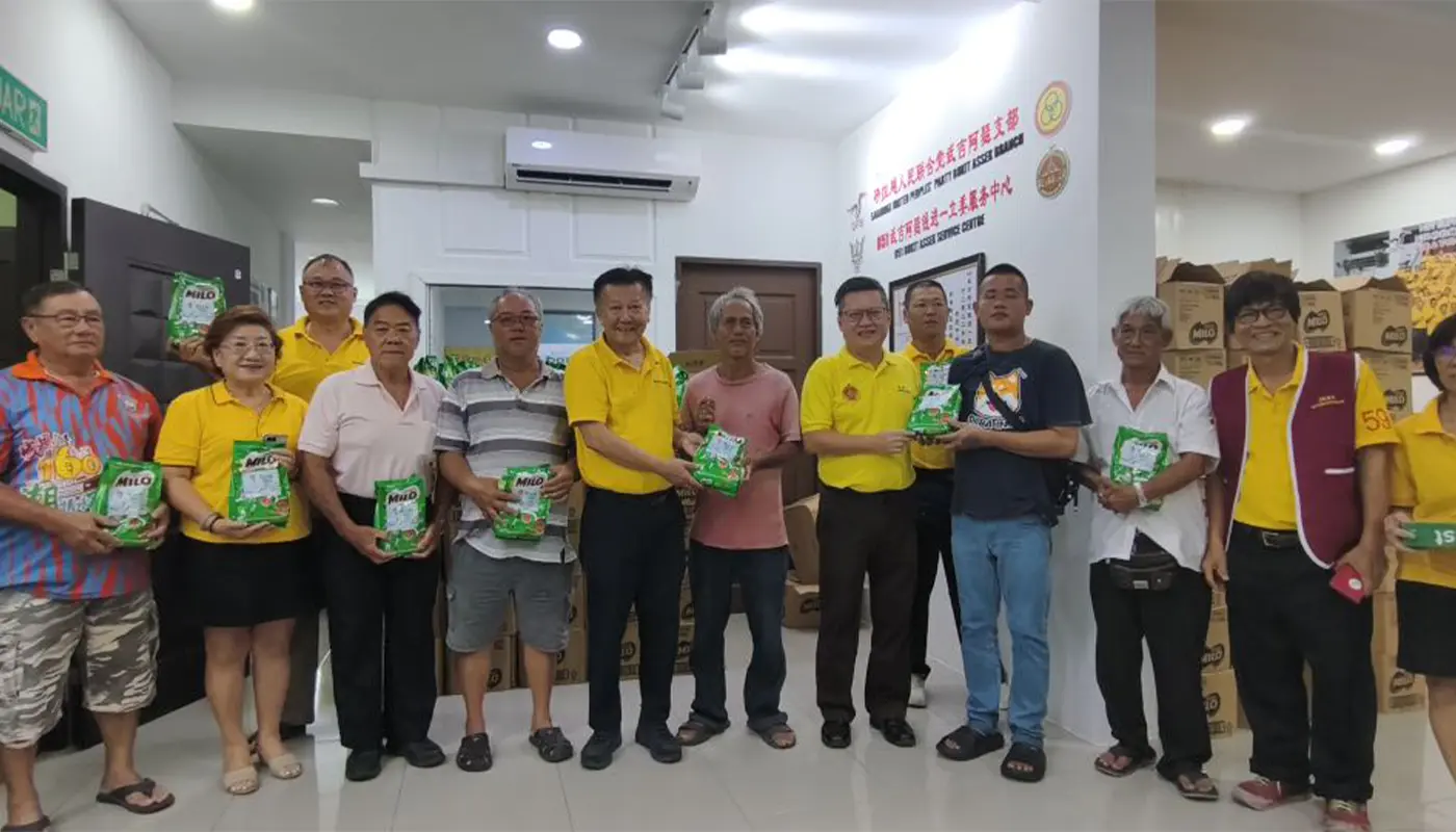 Bukit Assek ADUN Distributes Milo Packs in Celebration of Father's Day