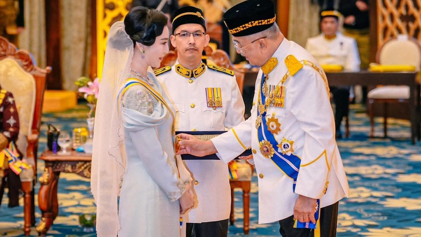 Fan Bingbing Honoured With Datukship, Vows to Boost Melaka Tourism